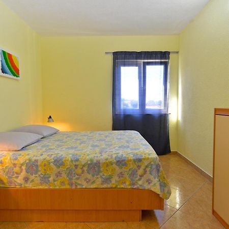 Apartments Milica 56 Pula Exterior foto