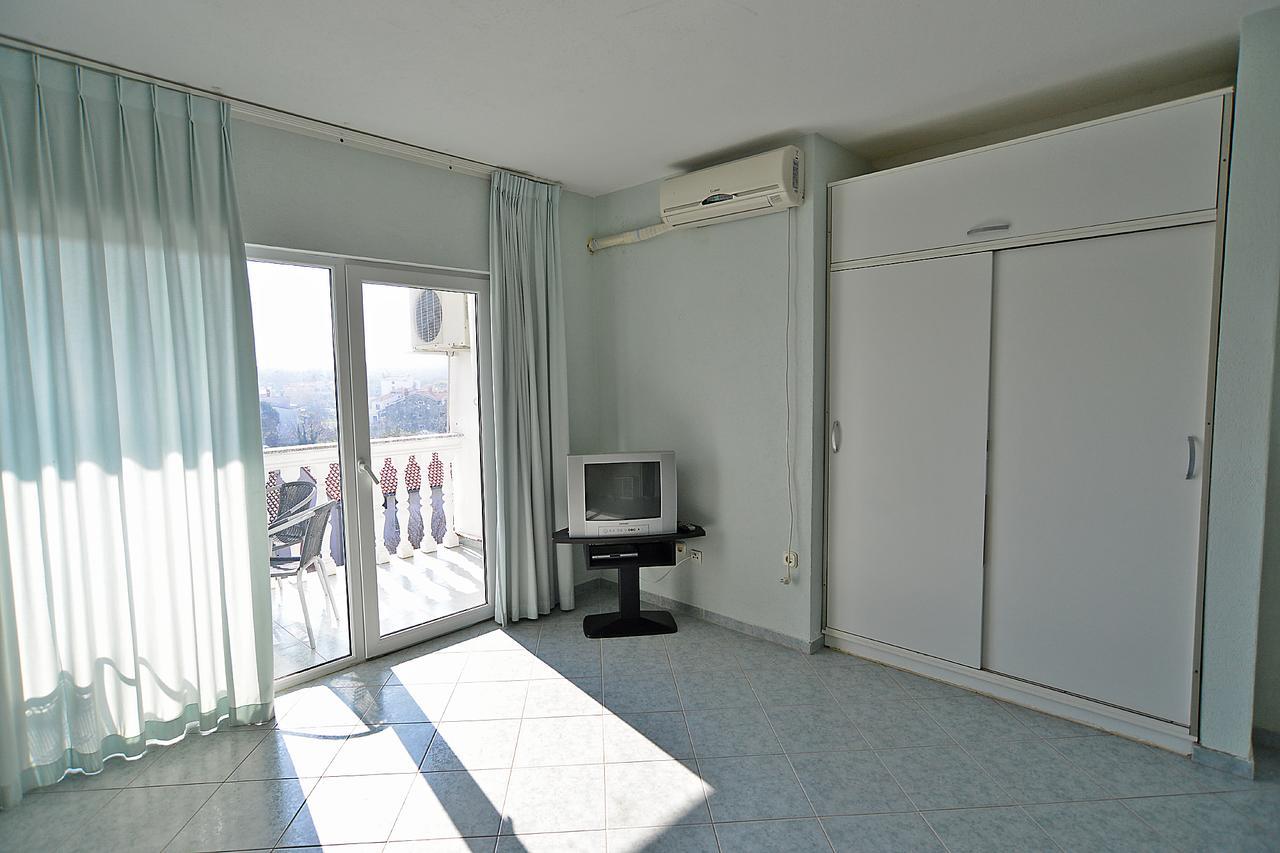 Apartments Milica 56 Pula Exterior foto