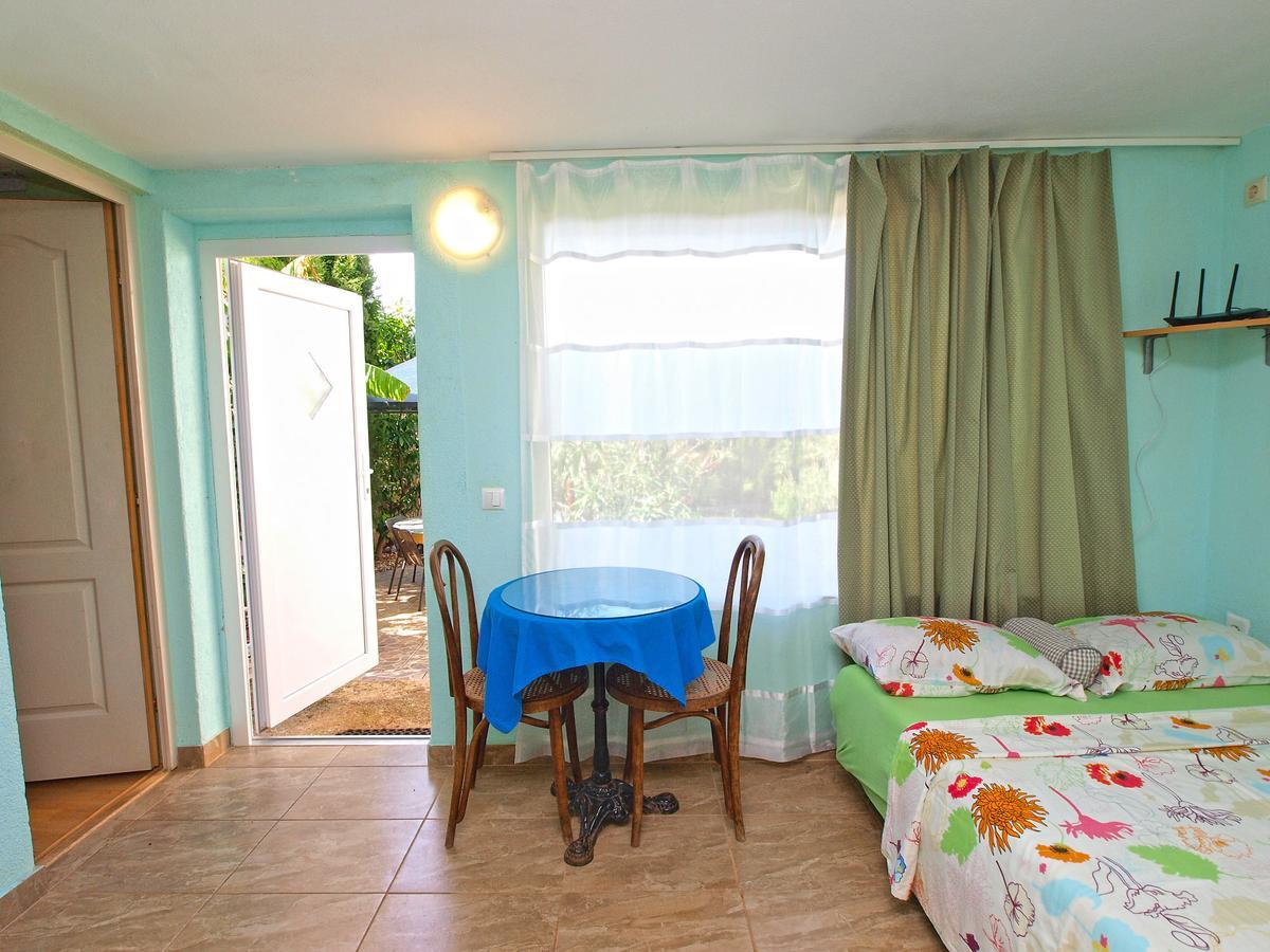 Apartments Milica 56 Pula Exterior foto