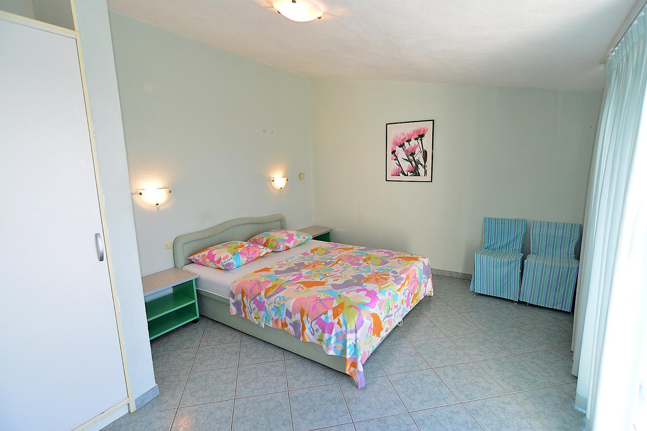 Apartments Milica 56 Pula Exterior foto